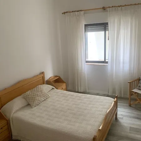 Pedrogao Apartment *